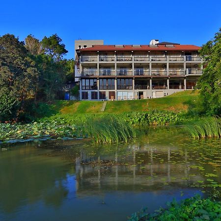 Sorowwa Resort & Spa Habarana Exterior photo